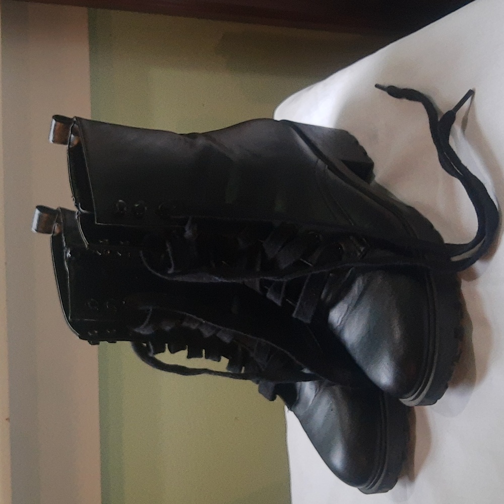 Black Boots size 7